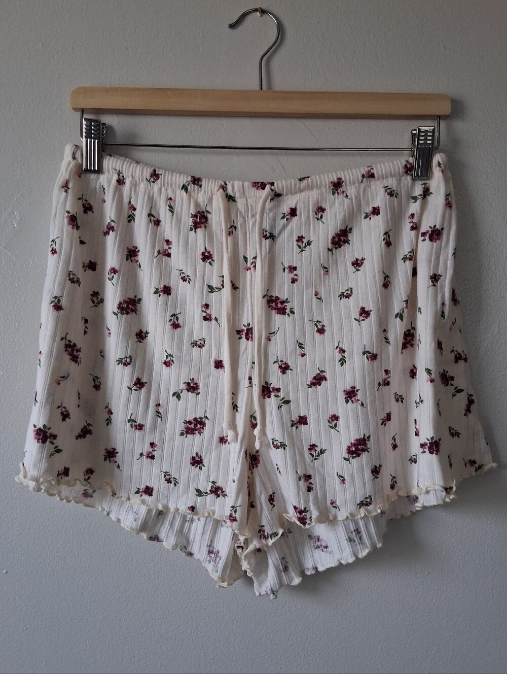 Old Navy 3 Piece Set Cream Floral Pajamas - Picture 7 of 12